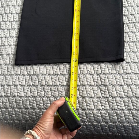 Black Midi Pencil Skirt for Cocktail Events - Picture 6 of 9